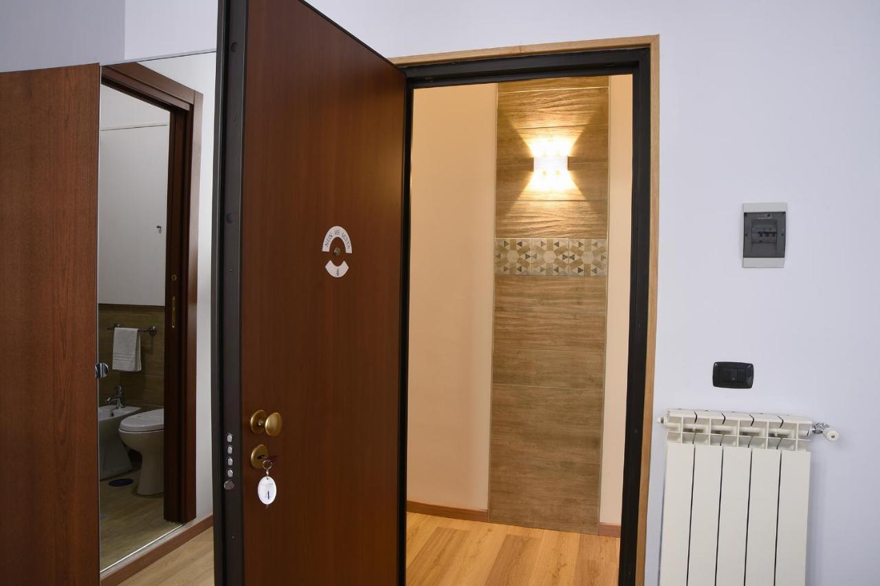 La Dimora Luca Giordano Bed & Breakfast Napoli Bagian luar foto