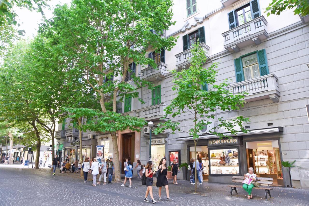 La Dimora Luca Giordano Bed & Breakfast Napoli Bagian luar foto