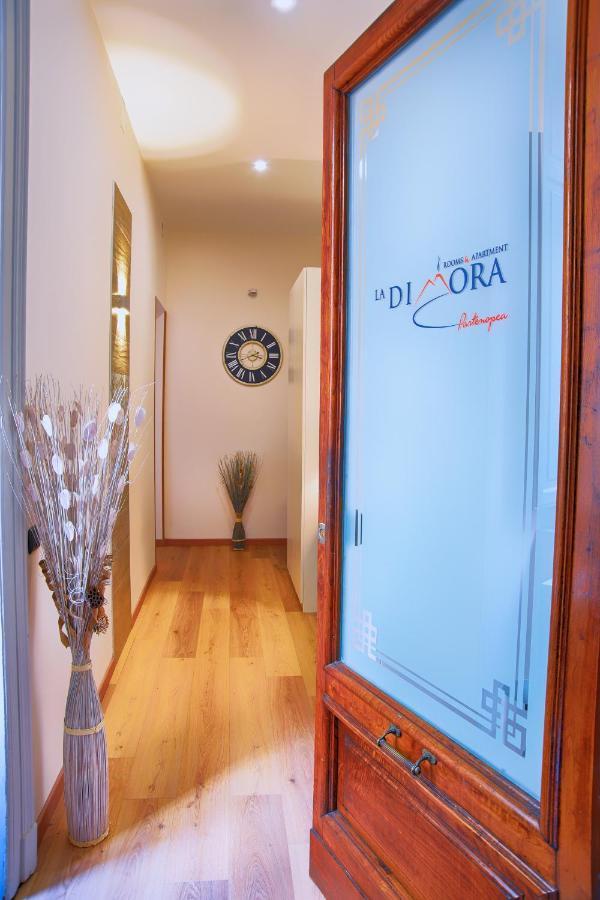 La Dimora Luca Giordano Bed & Breakfast Napoli Bagian luar foto
